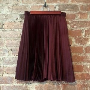 Club Monaco pleated skirt, burgundy red